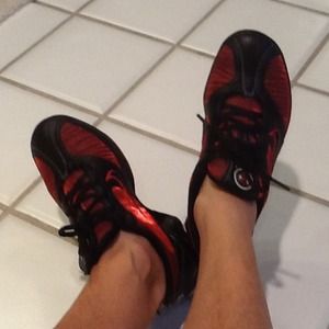 RESERVED for @pvbowie nike training shoes 5.5