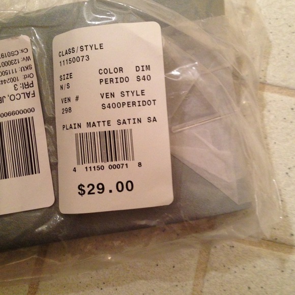 Peridot bridal Sash - Picture 2 of 3