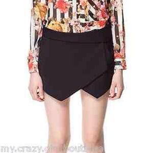 ❌SOLD❌BLACK SKORT