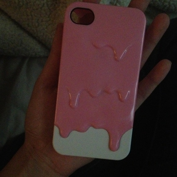 iPhone 4 case