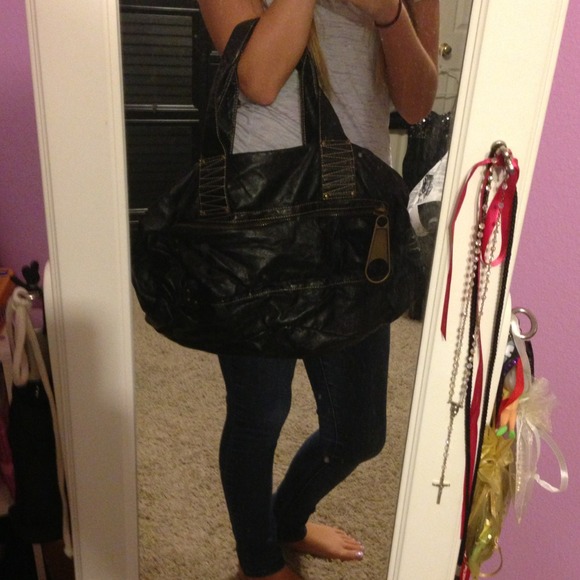 Big Zipper Tote
