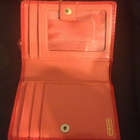 Red leather Coach wallet - Picture 2 of 2