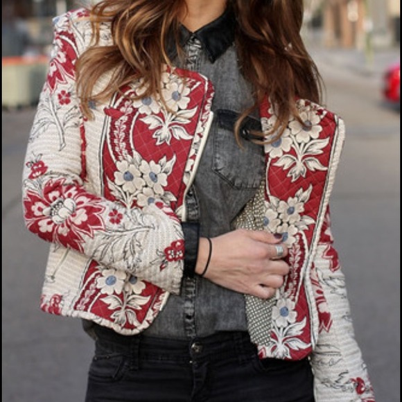 🔴SOLD🔴Zara Quilted Bomber Jacket