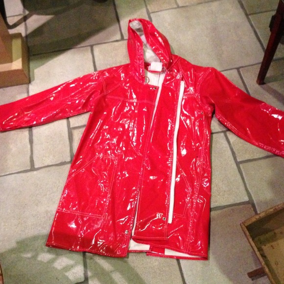 Reduced 🎀Items Int'l Inc. Red Raincoat size M