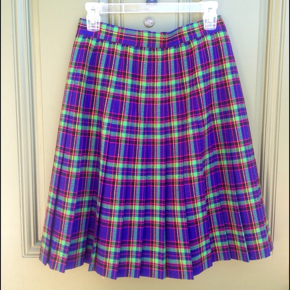 Wool pleated skirt!