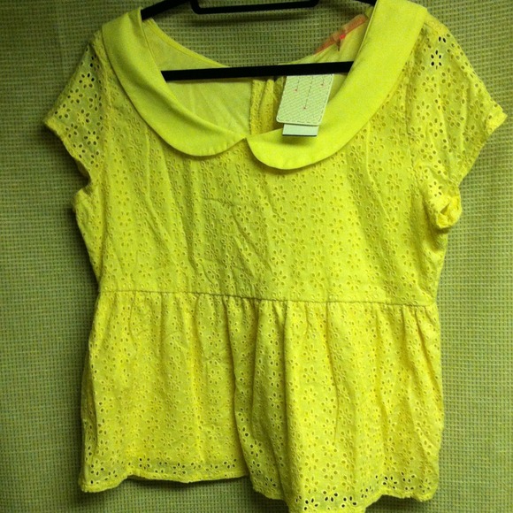 📦SOLD***395. Rebellious One Yellow Peplum