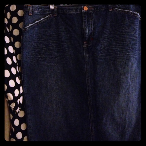 Gap Skirt