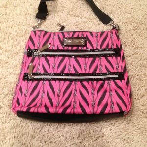 REDUCED!! Zipper long Betsey Johnson purse