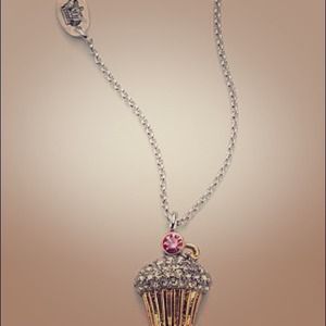 🚫SOLD🚫Juicy Couture Cupcake Necklace