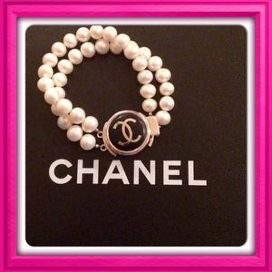 ✅ON HOLD✅CHANEL BUTTON VINTAGE BRACELET