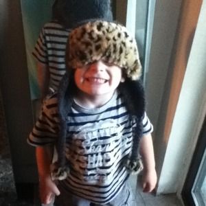 =SOLD= Dark grey and leopard knit super cute hat!!