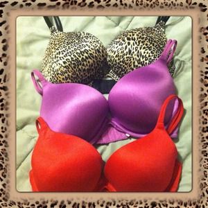 Victorias Secret Very sexy push up bras 32DD