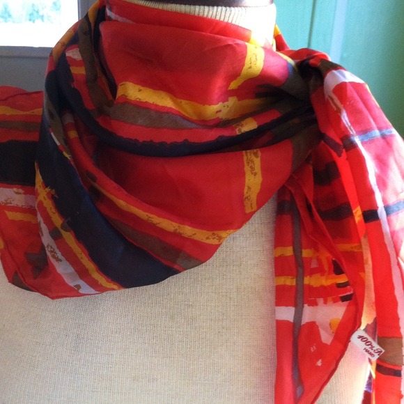 100% silk scarf - Picture 2 of 2