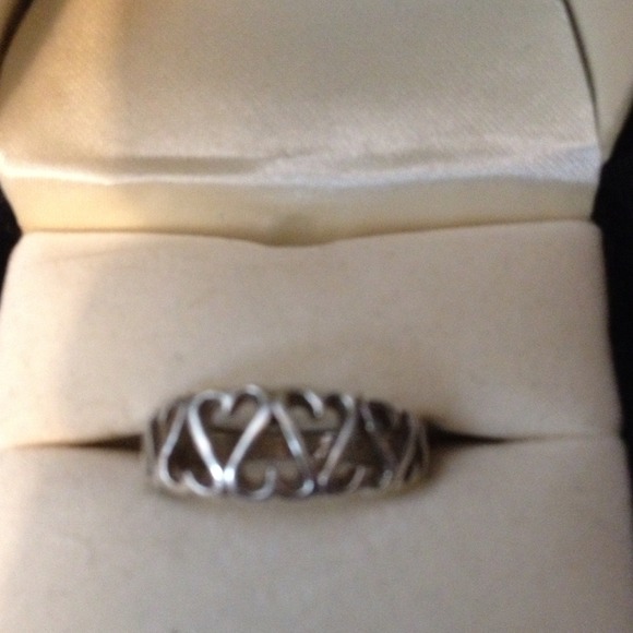 Sold bundle!!! 925 open heart ring size 8