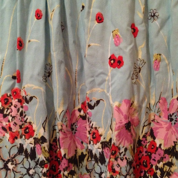 ❌❌SOLD in bundle❌❌Floral dress - Picture 3 of 4