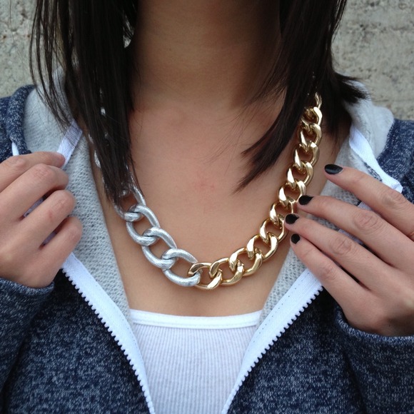 HRH Jewelry - HRH C'est Chic Necklace
