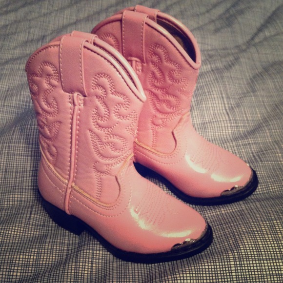 ***SOLD*** NWOT baby pink cowboy boots