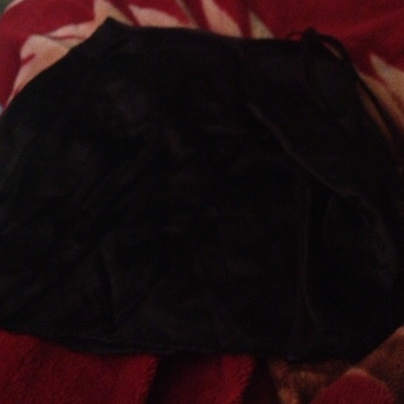 Silky black tie skirt