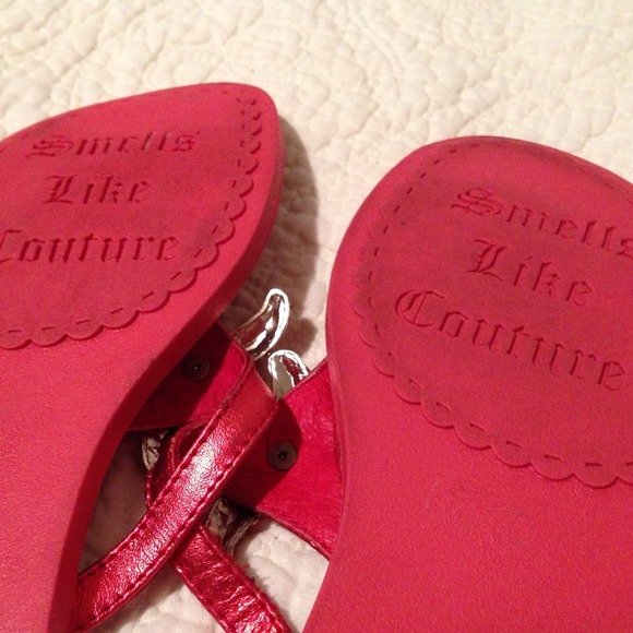 ❌❌SOLD in bundle❌❌Juicy Couture sandals - Picture 4 of 4