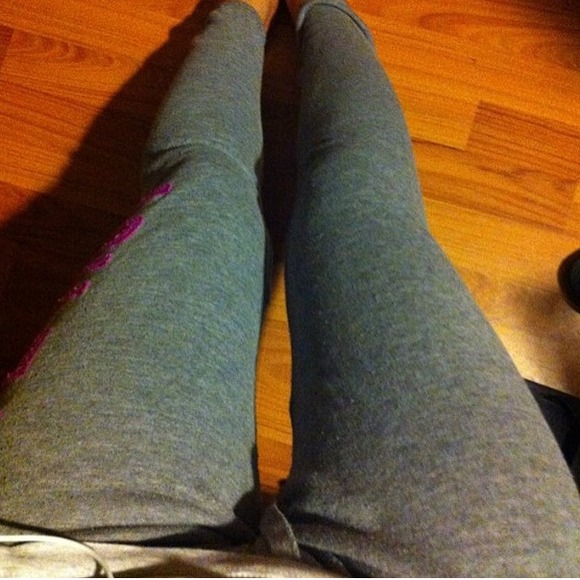 Sweats - Picture 1 of 1