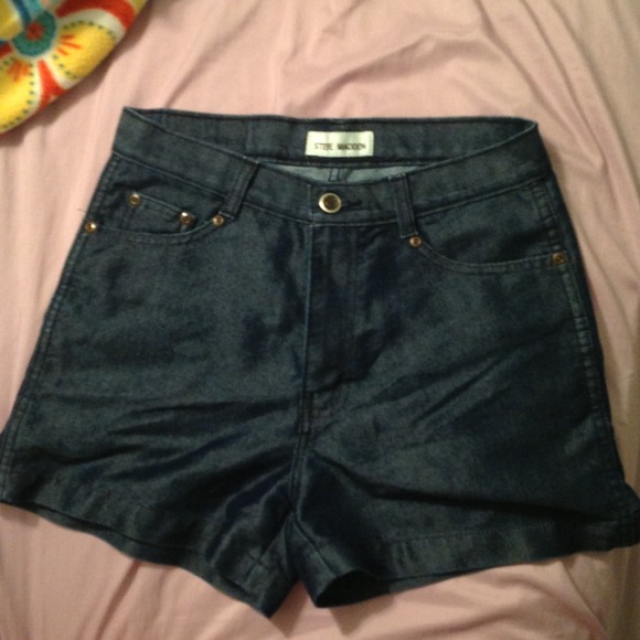 Steve Madden high waisted shorts about 26/27