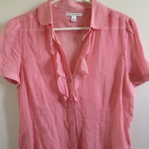 Banana Republic Ruffle blouse