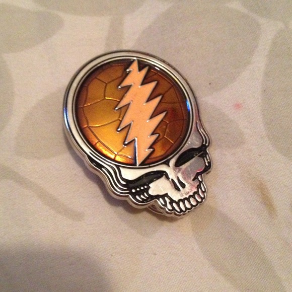Grateful dead pin