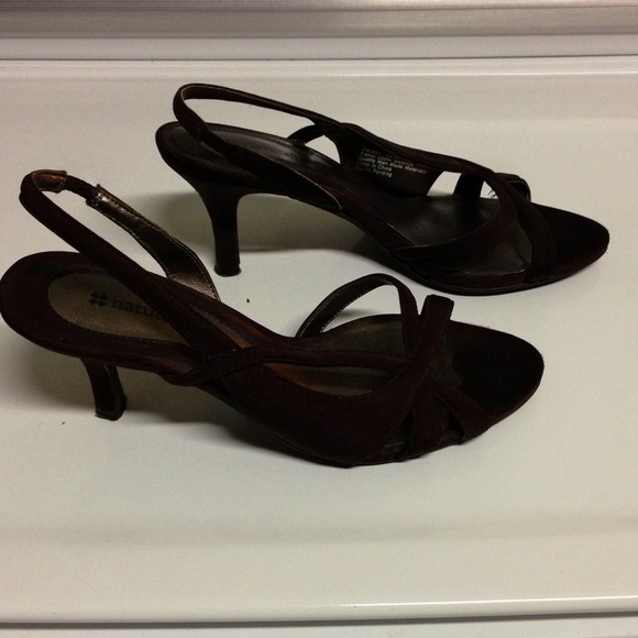 Naturalizer brown shoes - Picture 2 of 4