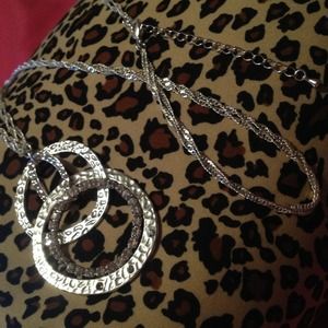 Beautiful long necklace with 4 decorative loops