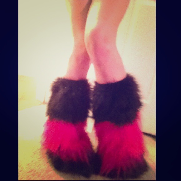 Black and pink fluffies