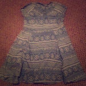 Tribal print dress (Strapless)