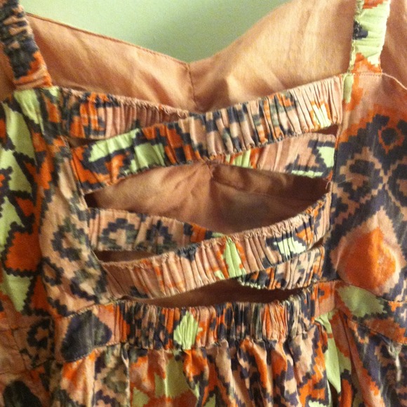 One of my favorite dresses!! - Picture 3 of 3