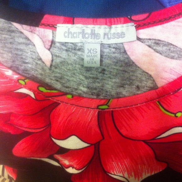 Charlotte Russe cropped floral tank - Picture 3 of 3