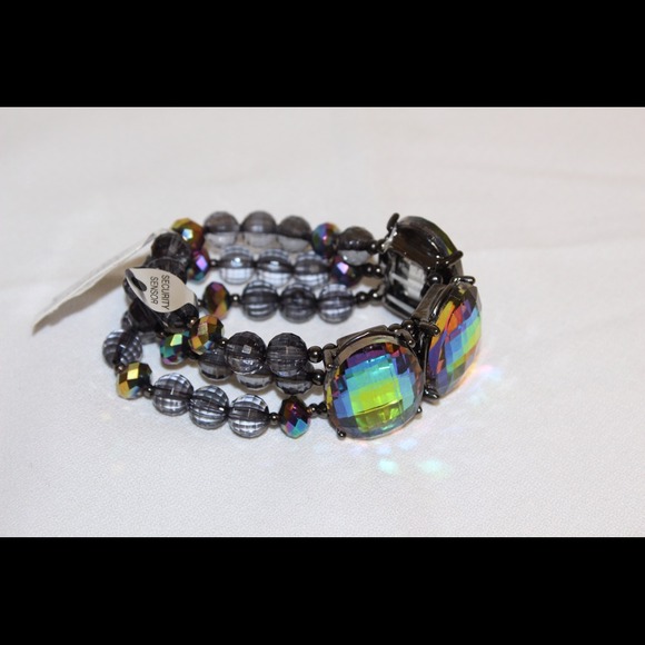 Bracelets - Picture 2 of 2