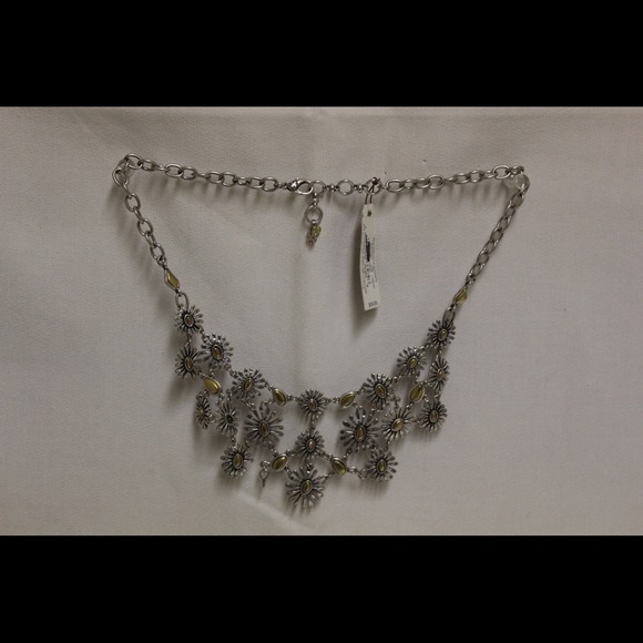 Necklace - Picture 2 of 2