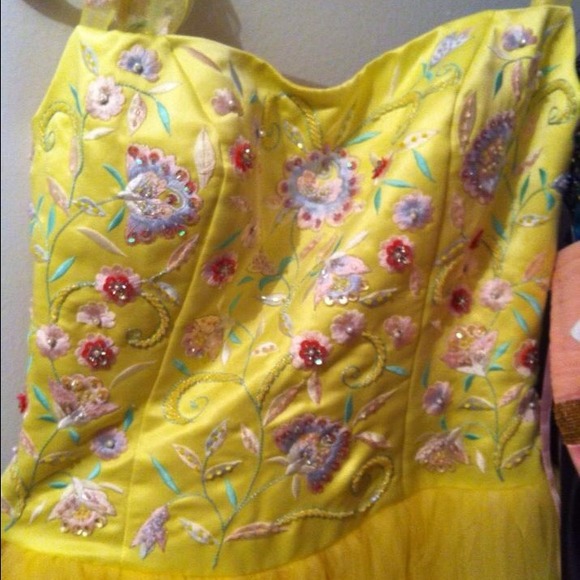 Prom dress. - Picture 2 of 2