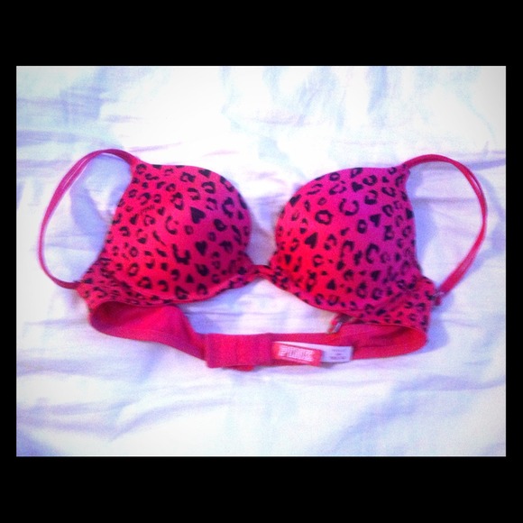 SOLD IN BUNDLE!!Victoria's Secret Pink push up bra