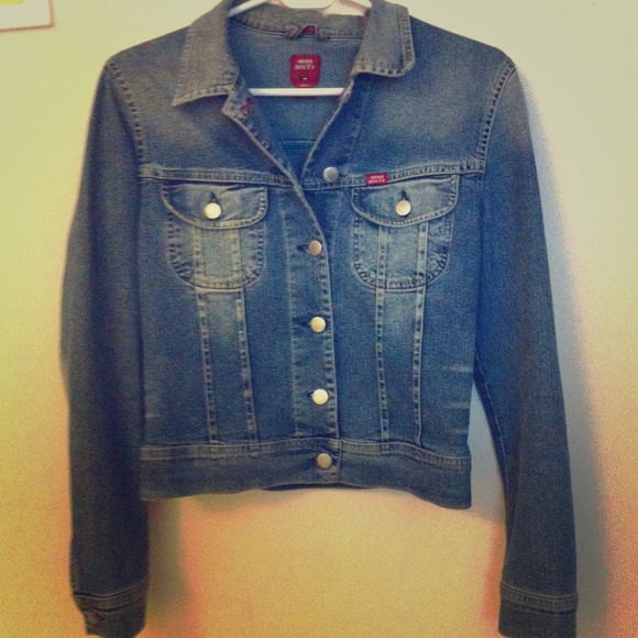 brand miss sixty  vintage denim jacket!