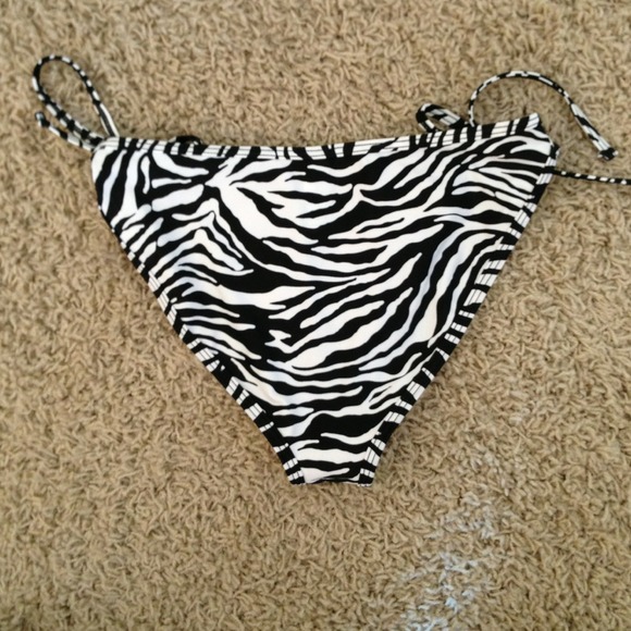 ❌SOLD❌ American Apparel zebra bikini bottom - Picture 2 of 3