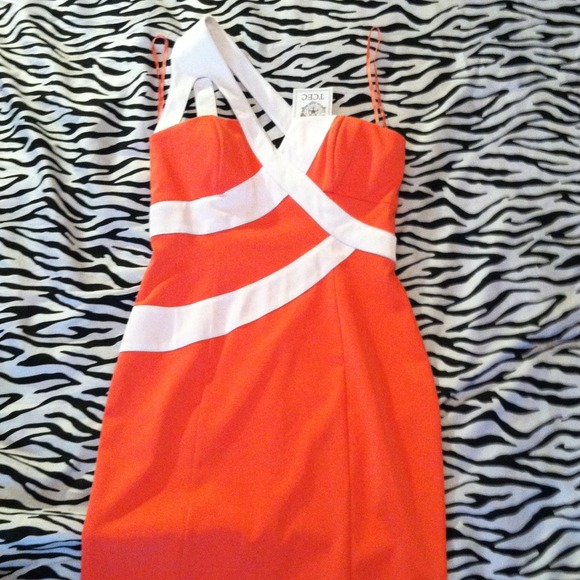 One strap , homecoming/prom dress .