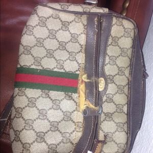 Vintage AuthenticGucci @stylzusa