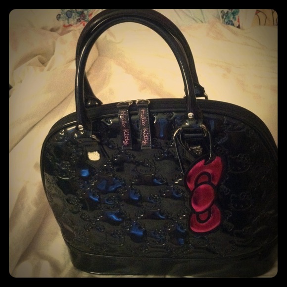 Hello kitty purse