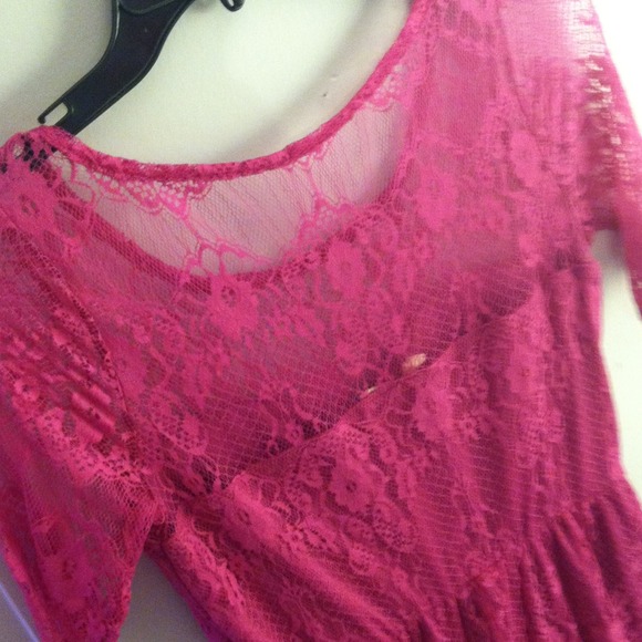 Beautiful lace dress! - Picture 3 of 3