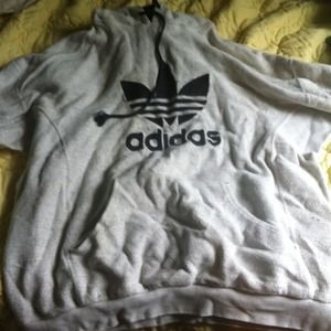 TRADED Adidas Sweatshirt