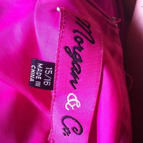 A floor length fuchsia pink dress. Brand new - Picture 3 of 3