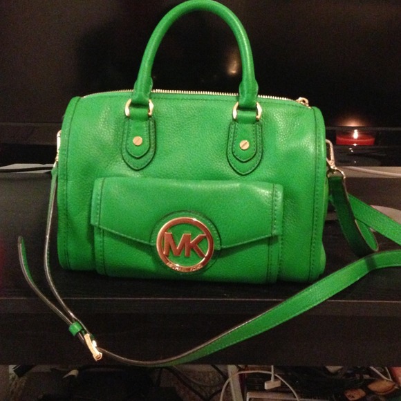 Michael Kors Medium Green Satchel. Make an offer!!