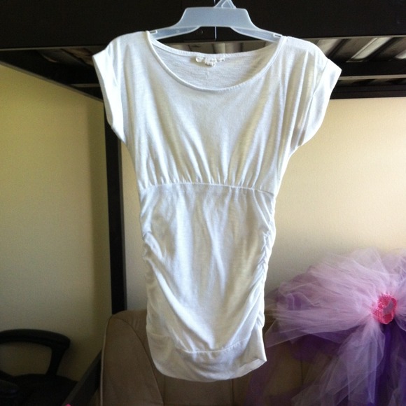 Derek Heart fitted top with rucheing