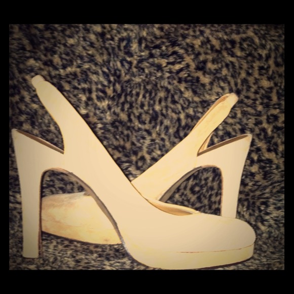 👠YUMMY bebe suede slingback high heels!