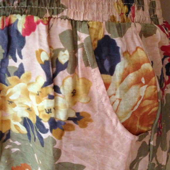 "Eden-Garden" Shorty Romper! - Picture 3 of 4