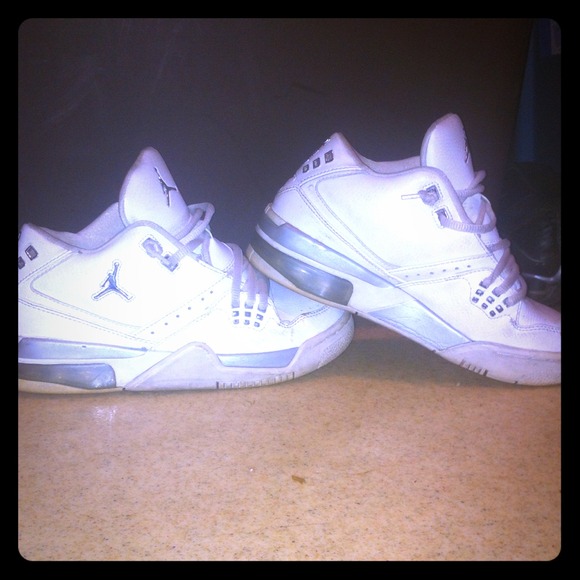 youth Jordan's 5